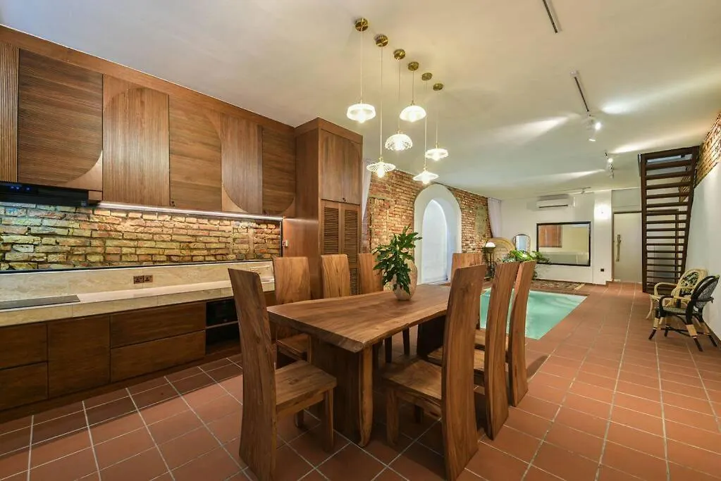 말라카 Hidden Mansion With Private Pool 빌라 0*,  말레이시아