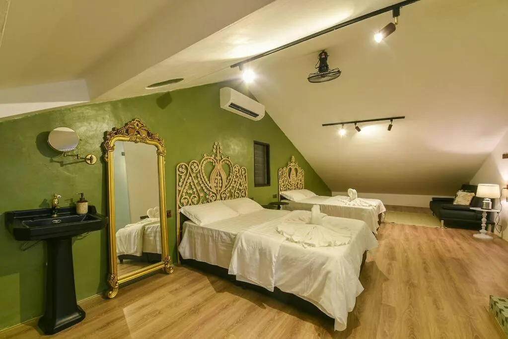 말라카 Hidden Mansion With Private Pool 빌라 0*,